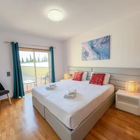 Villa Fantastic Villa, Private Pool, Bbq, Ac And Wi-fi *