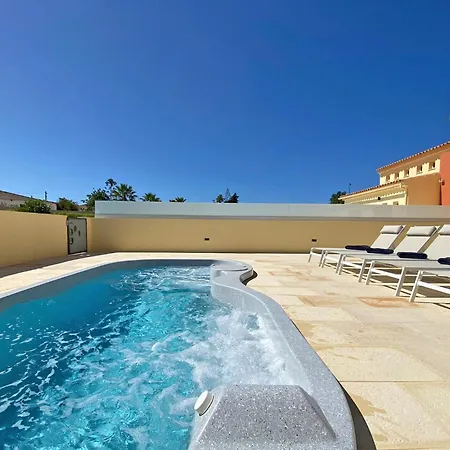 Fantastic Villa, Private Pool, Bbq, Ac And Wi-fi