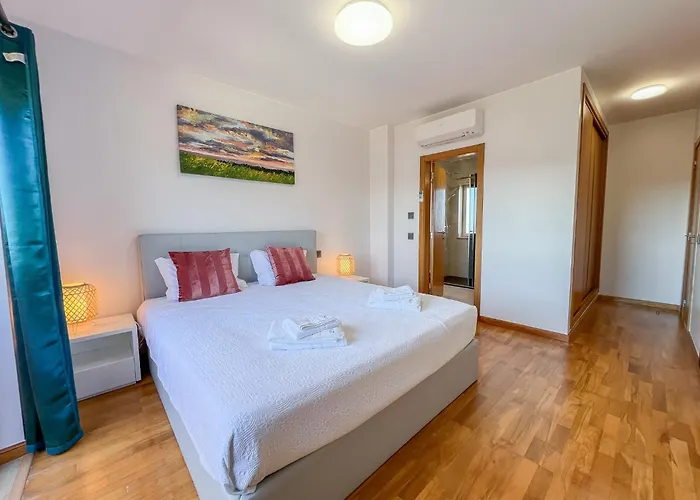 Fantastic Villa, Private Pool, Bbq, Ac And Wi-fi 别墅 *