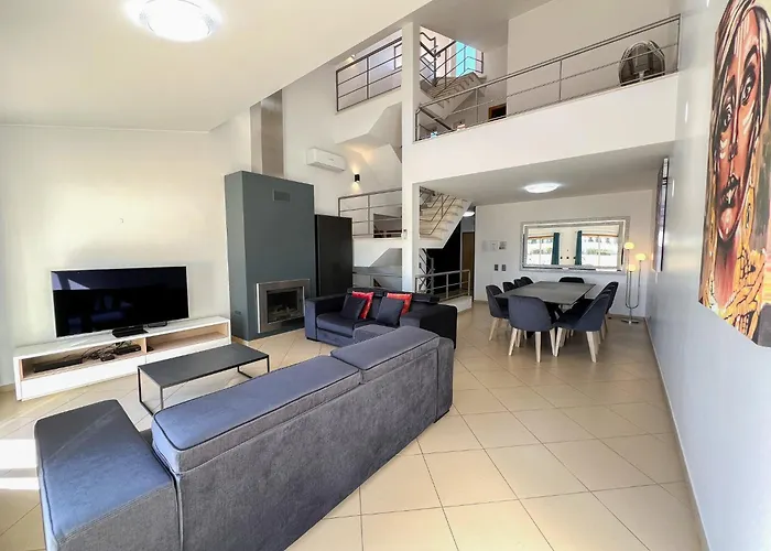 别墅 Fantastic Villa, Private Pool, Bbq, Ac And Wi-fi