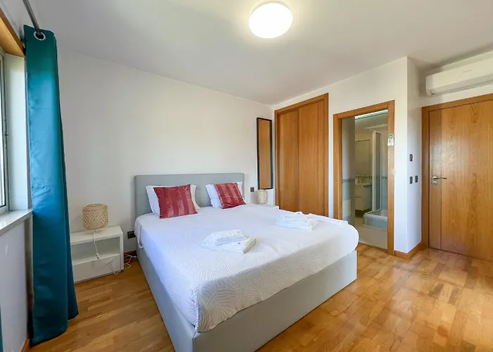 Fantastic Villa, Private Pool, Bbq, Ac And Wi-fi Quarteira