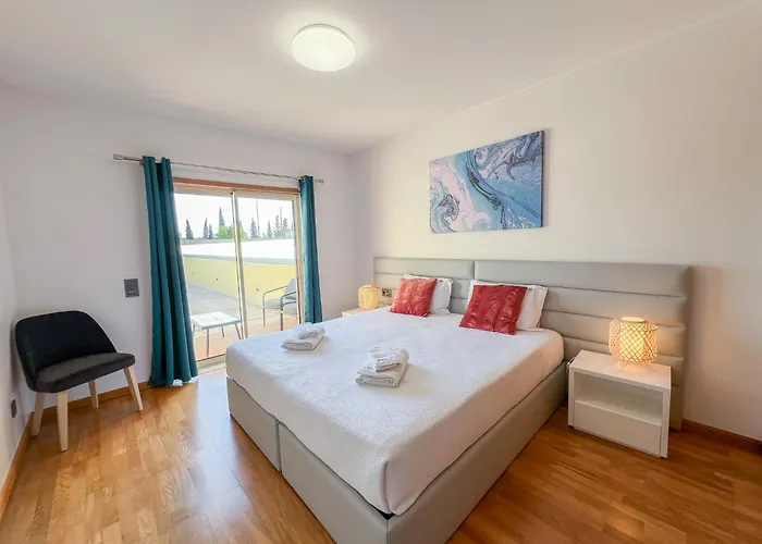 빌라 Fantastic Villa, Private Pool, Bbq, Ac And Wi-fi *